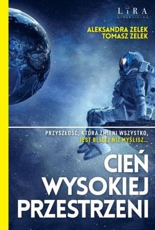 CIEŃ WYSOKIEJ PRZESTRZENI