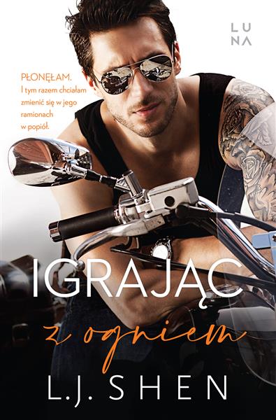IGRAJĄC Z OGNIEM