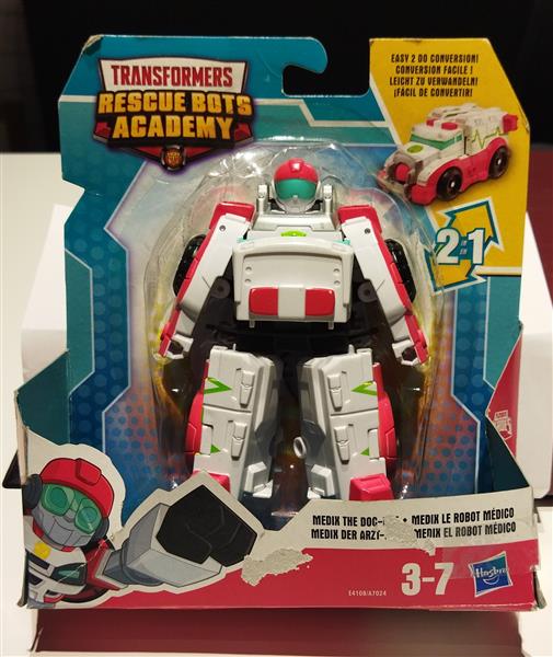 RESCUE BOTS ACADEMY MEDIX THE DOC BOT