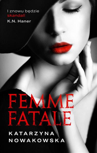 FEMME FATALE